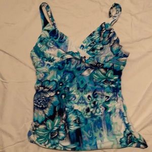 Apt. 9 women’s swimsuit top size medium. Top only.